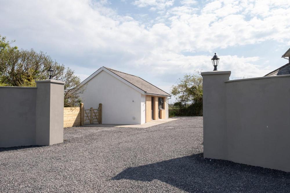 Church Farmhouse - Castle View Castletown Exterior photo